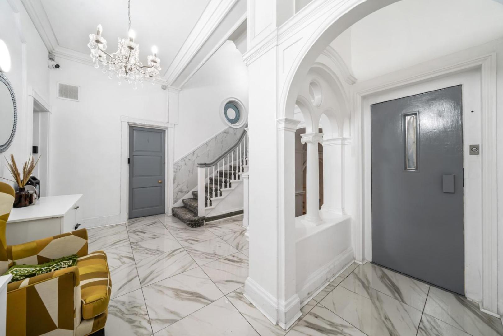 Oxford Street Chic Retreat - Unparalleled Elegance And Urban Comfort! Gc1 London Exteriör bild